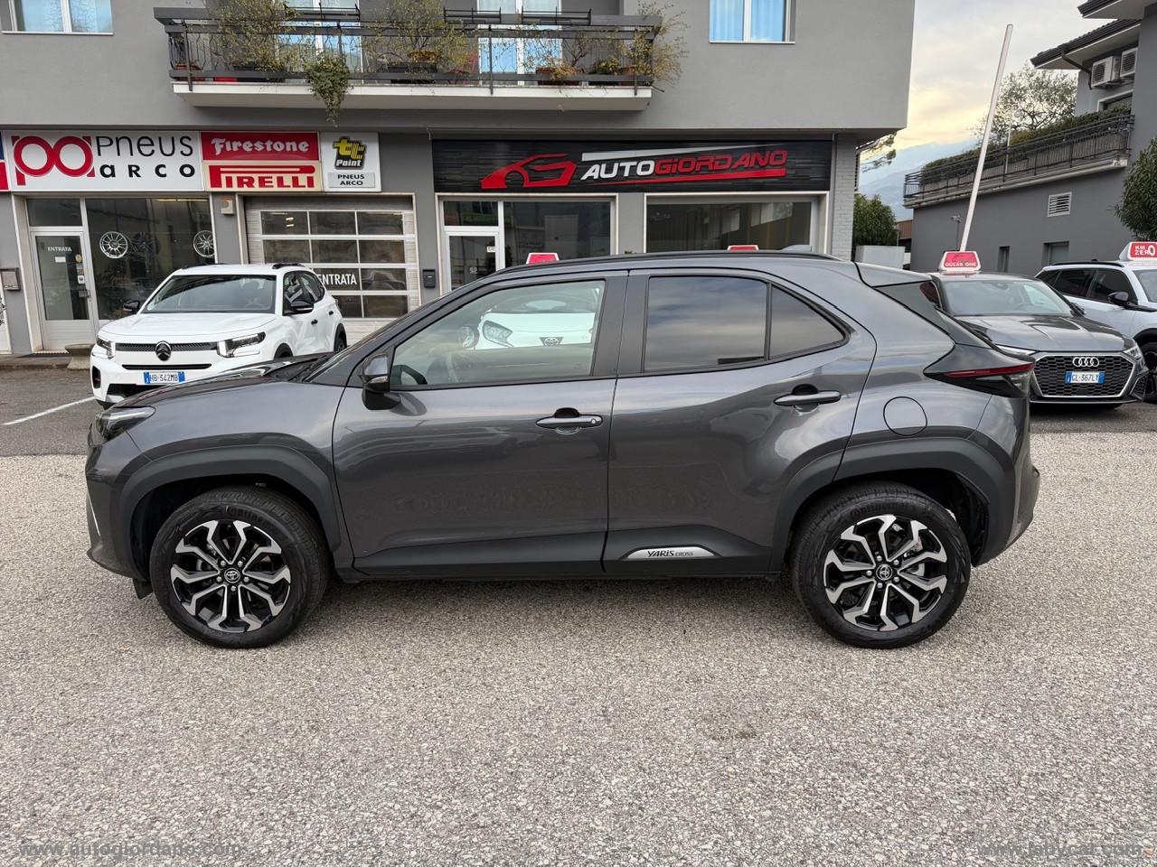 TOYOTA Yaris Cross 1.5 Hyb. 5p. E-CVT AWD Trend Business Plus Pack