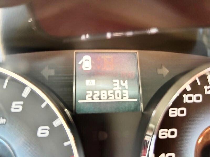 Subaru Legacy 2.0i Bi-Fuel Trend - Con gancio traino