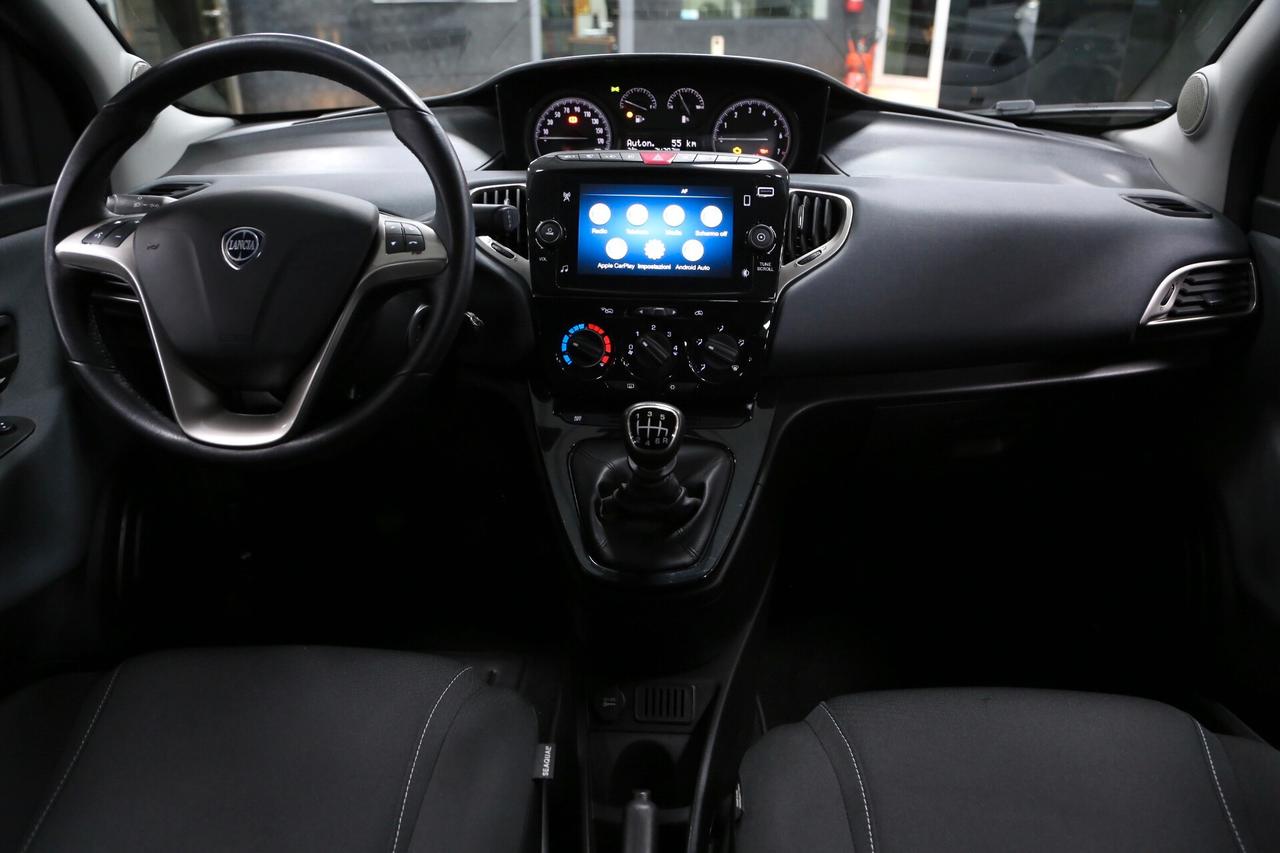 Lancia Ypsilon 1.0 Hybrid Gold_neopatentati