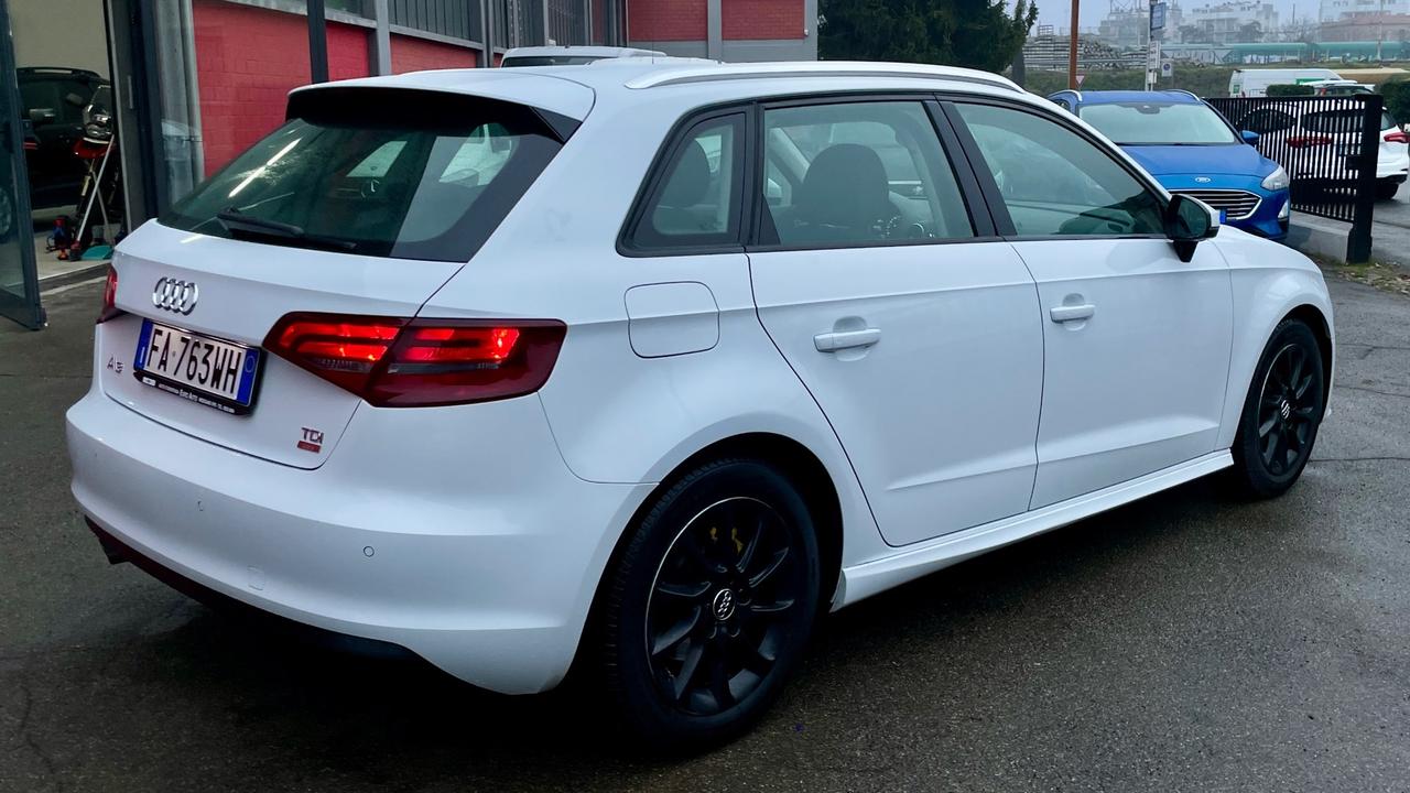 AUDI A3 SPB 1.6 ULTRA ATTRACTION TDI 110CV - FULL LED, NEOPATENTATI