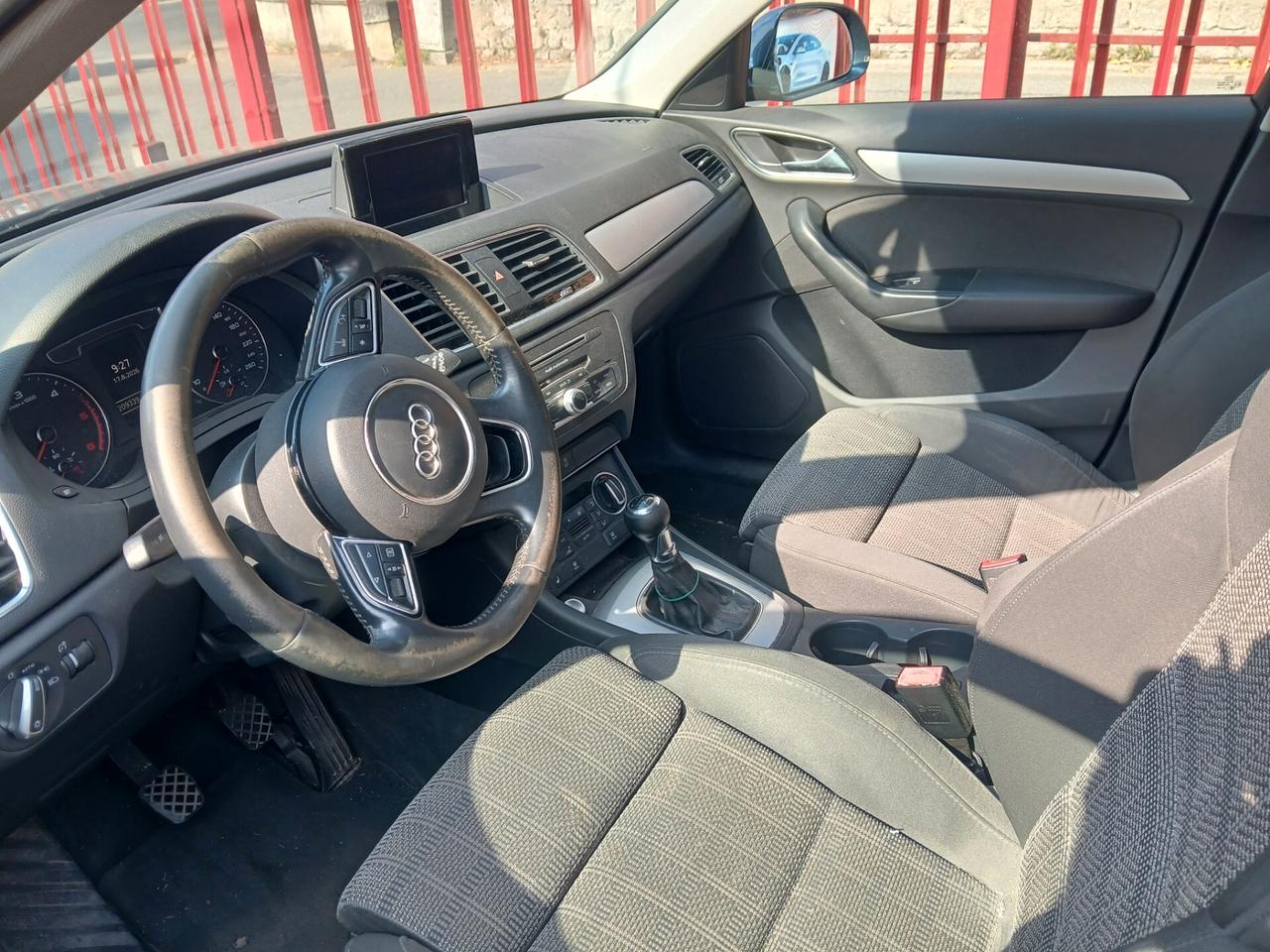 Audi Q3 2.0 TDI 150 CV Business