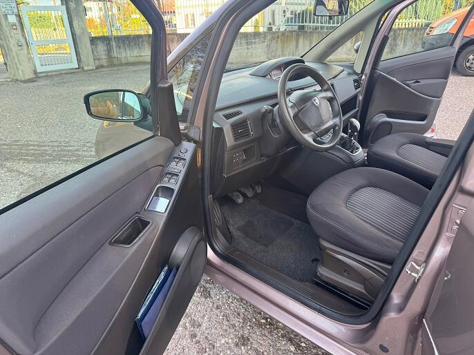 Lancia MUSA 1.4 16V Oro Plus