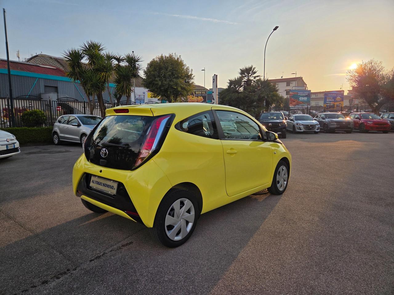 Toyota Aygo 1.0 VVT-i 69 CV 3 porte x-cool TSS