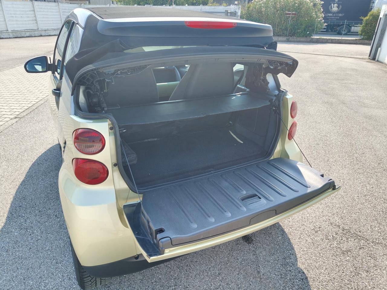 Smart ForTwo 1000 52 kW MHD cabrio passion