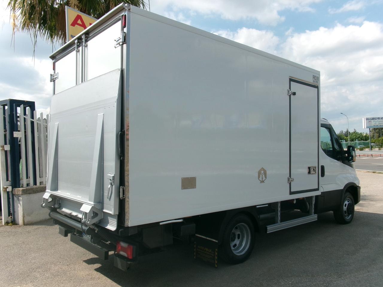 Iveco Daily 35C16 3000 160CV E6D FRIGO+PEDANA CARICATRICE ATP FRCX -20° 06/2029 7 PEDANE