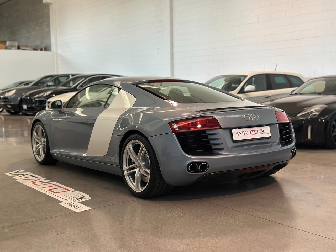 Audi R8 4.2 V8 FSI quattro R tronic
