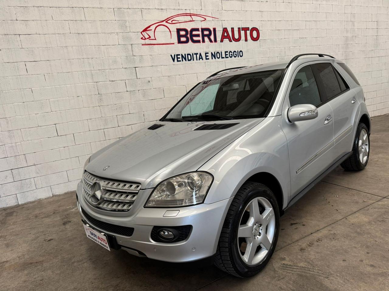 Mercedes-benz ML 500 (benzina) tenuta maniacalmente