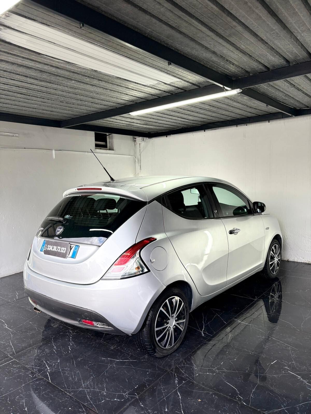 Lancia Ypsilon Gold GPL