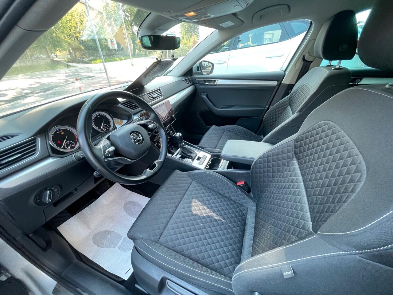 Skoda Superb 2.0 TDI 150 CV DSG Wagon Executive