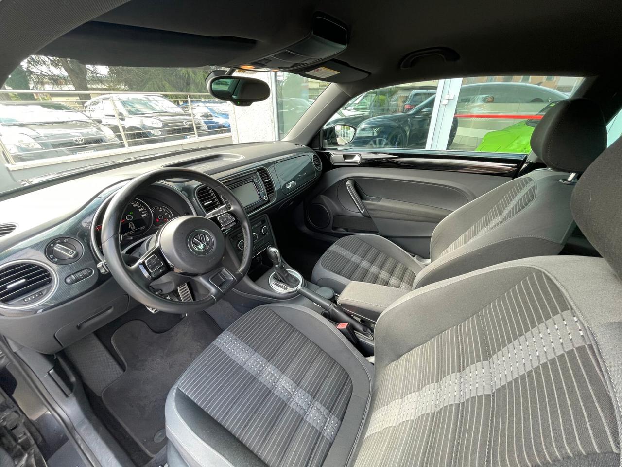 Volkswagen Maggiolino Kafer Beetle 2.0i benz 200CV DSG Sport