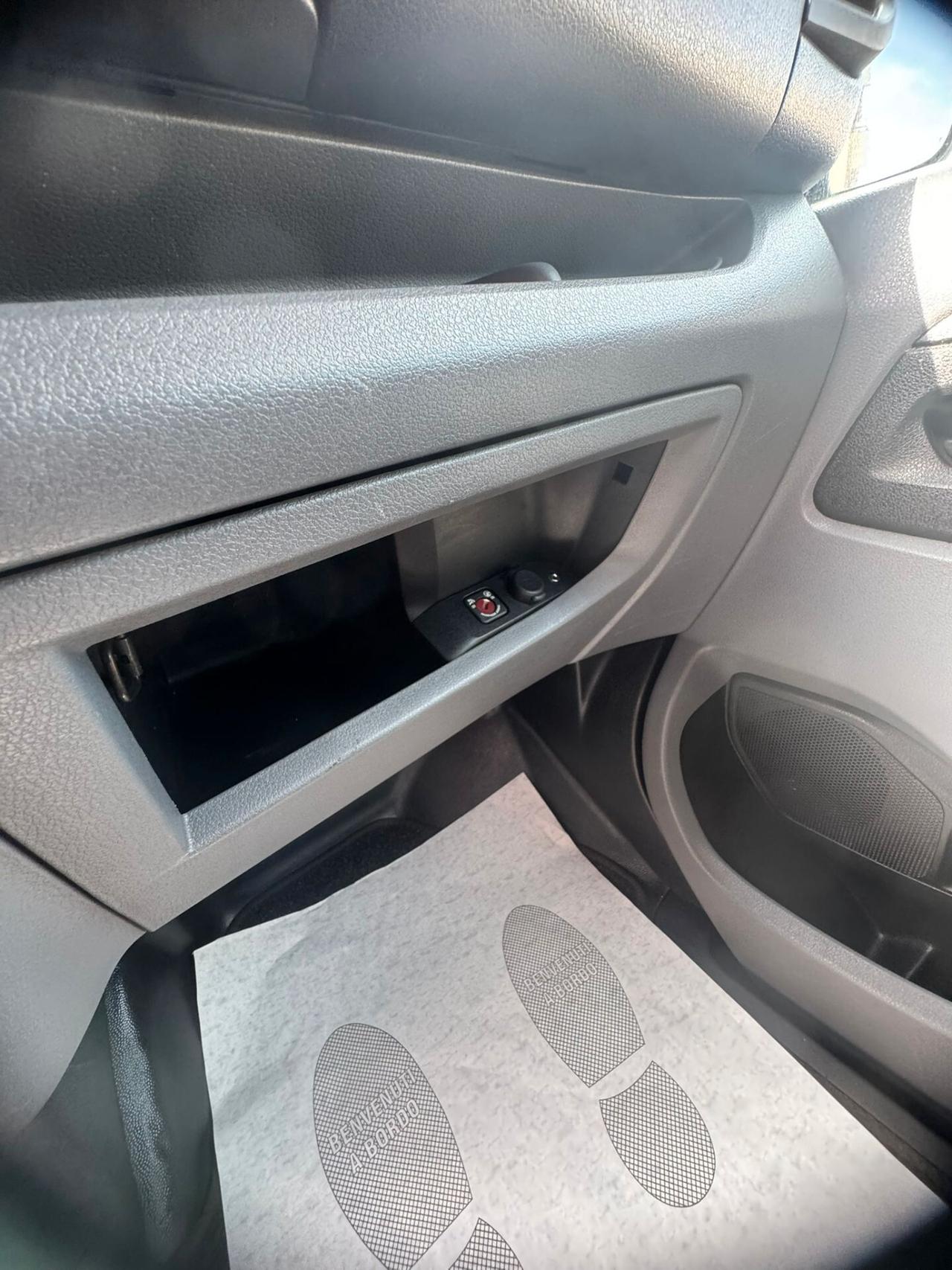 Peugeot Expert passo lungo coibendato