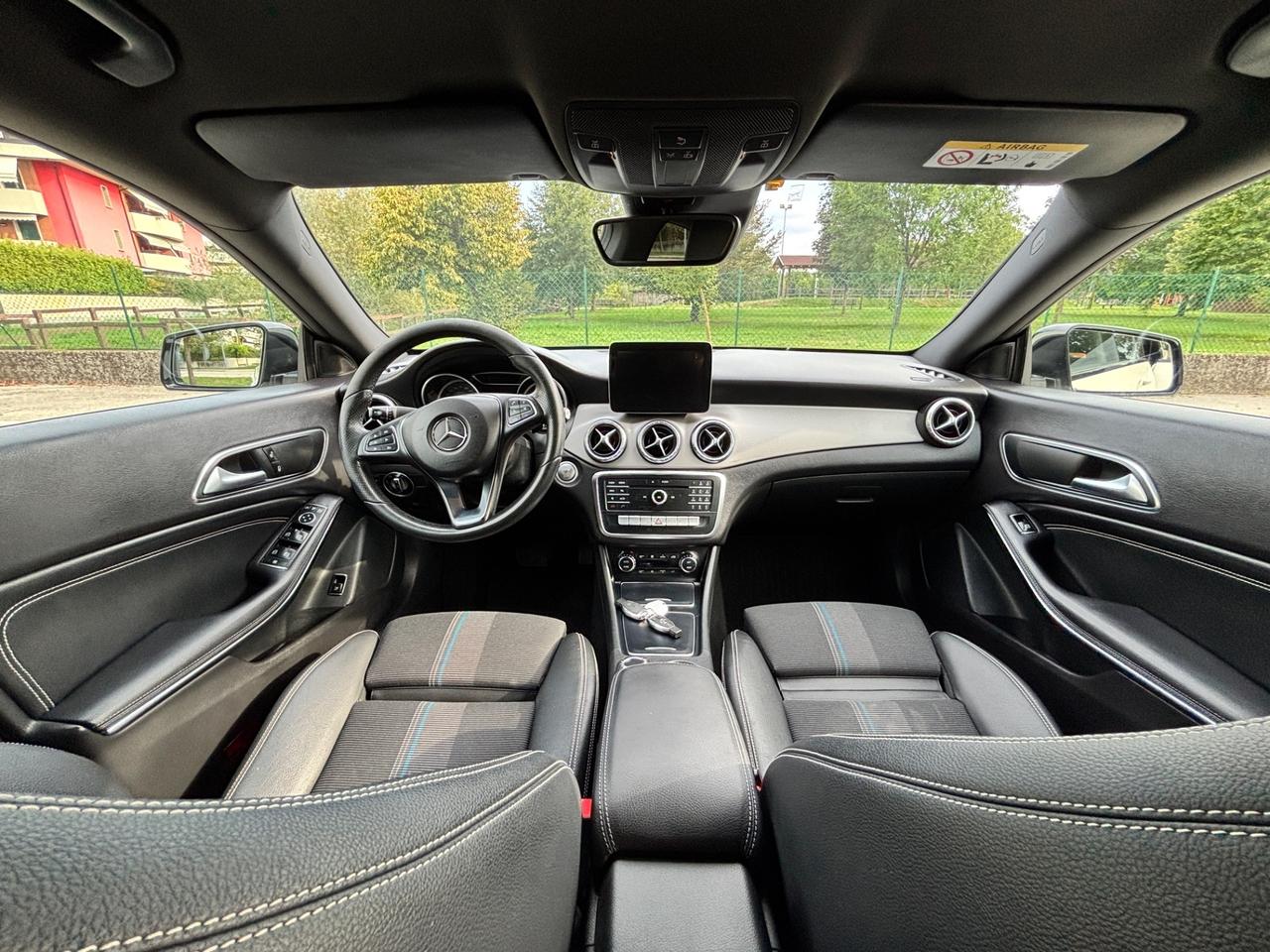 Mercedes-benz GLA 200 d Automatic Premium