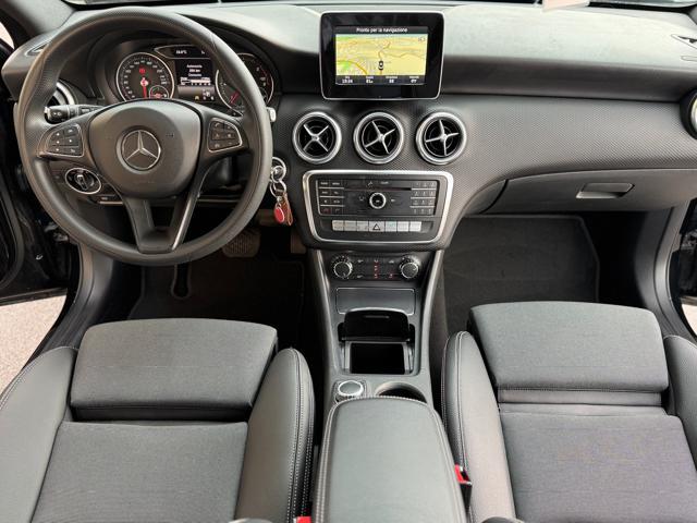 MERCEDES-BENZ A 160 d Automatic Sport