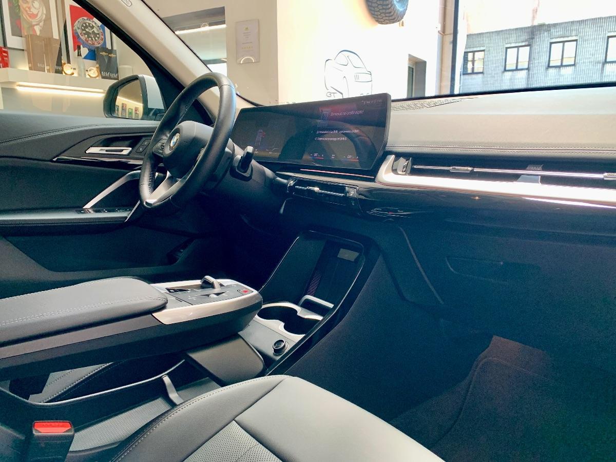 BMW - X1 - sDrive18i xLine