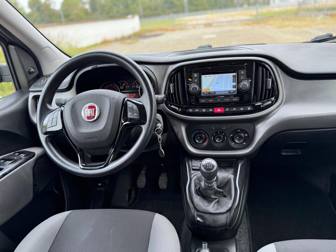 FIAT DOBLO 1.6 MJT XL PEDANA PER DISABILI