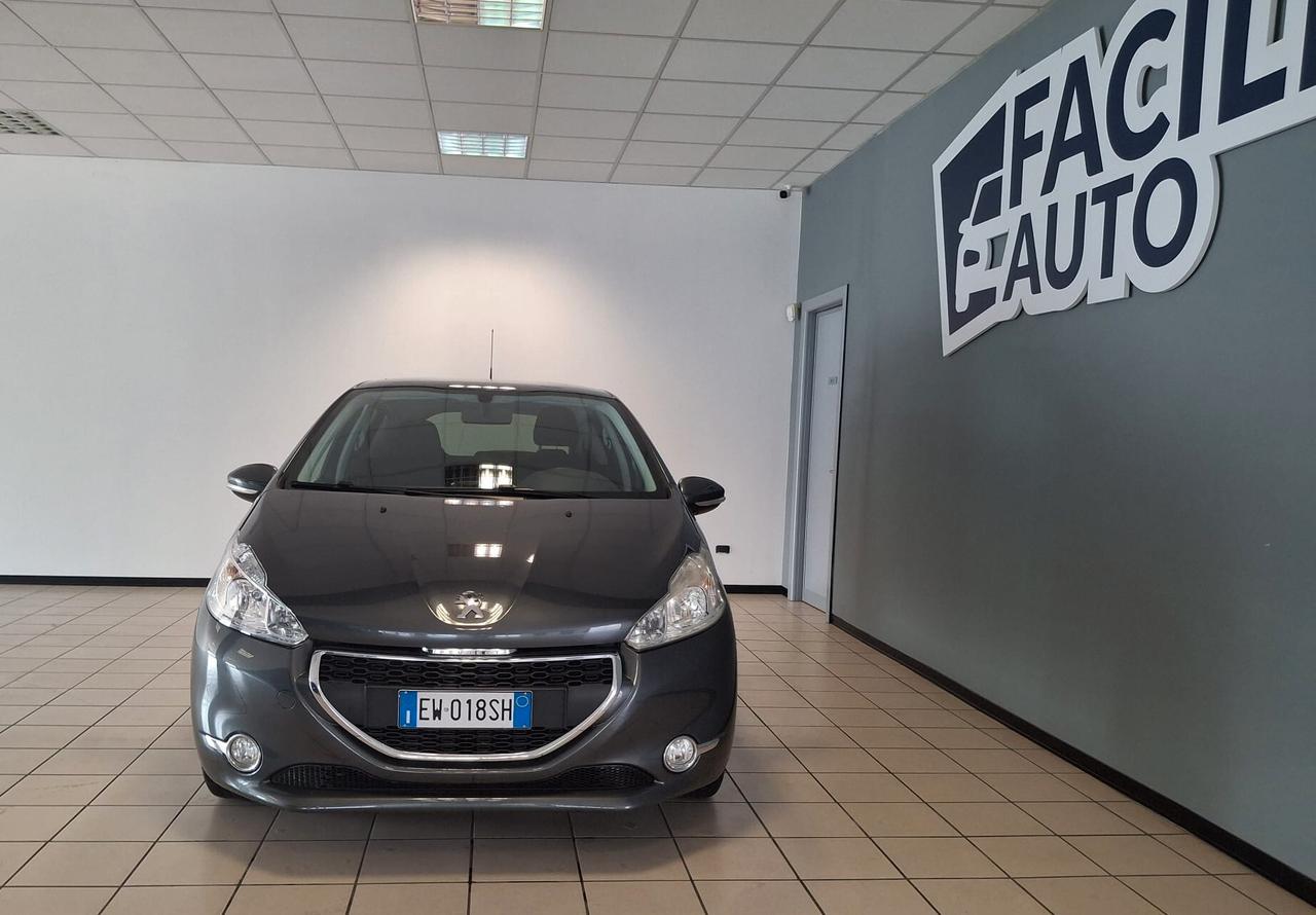 Peugeot 208 PureTech 82 5 porte Allure