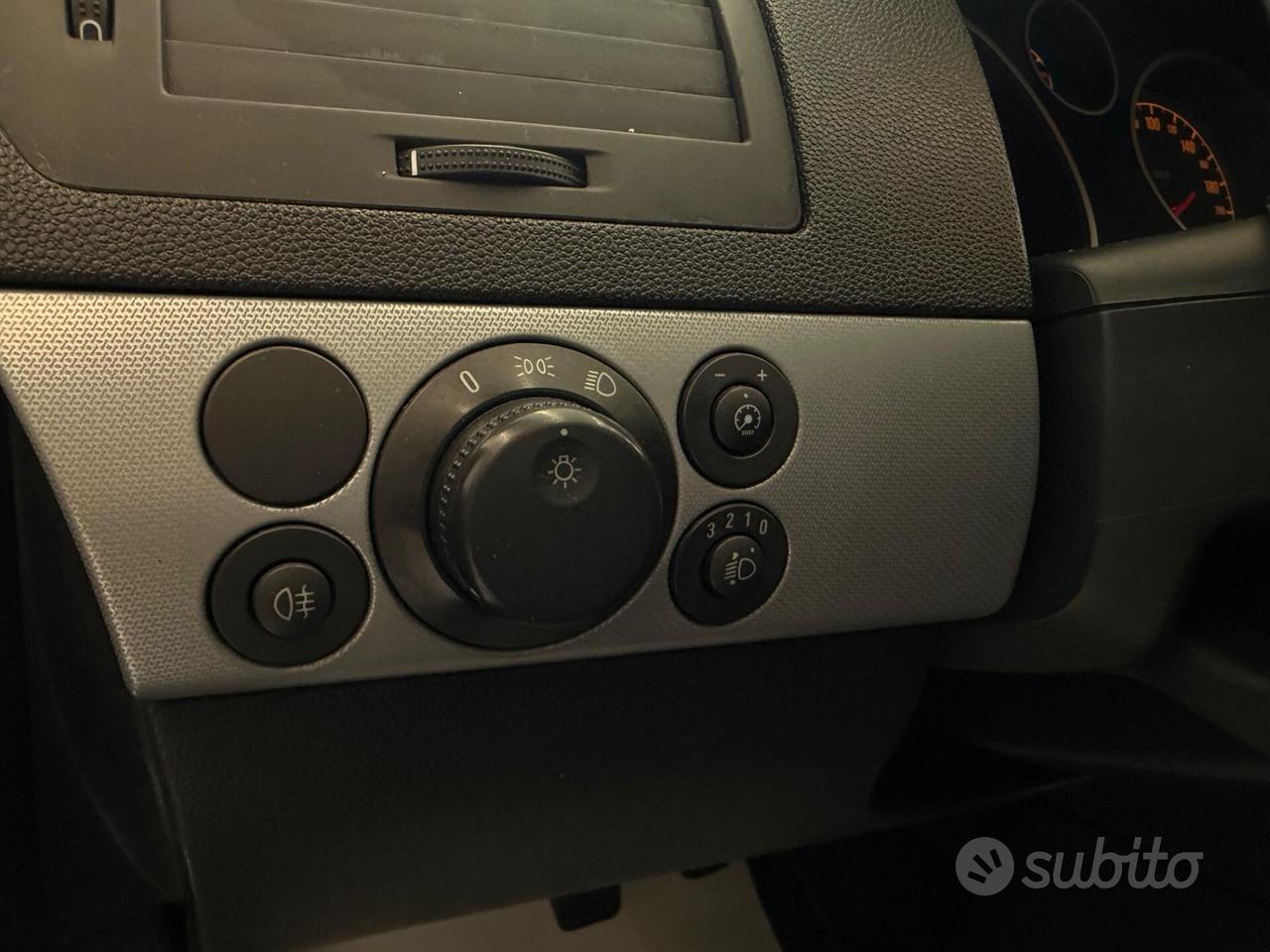 Opel Astra GTC 1.7 CDTI