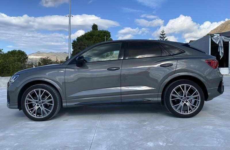 Audi Q3 SPB S Line interno ed esterno 2.0 TDI 150CV S-Tronic 35