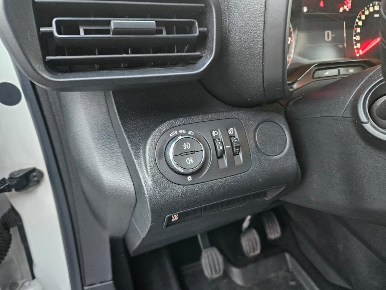 Opel Combo Cargo 1.5 Diesel - 3 POSTI -