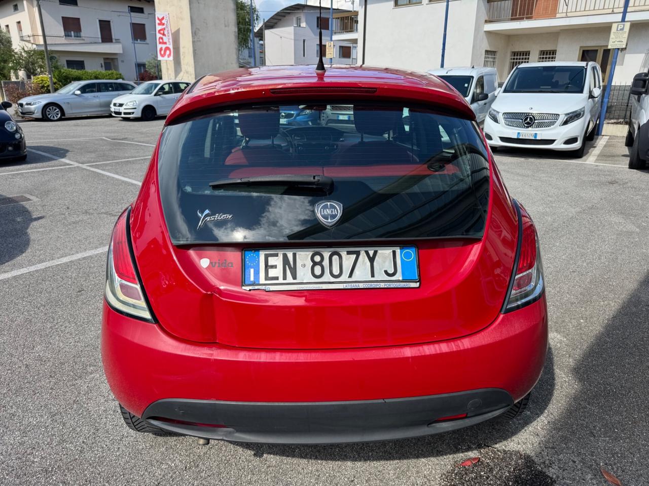 Lancia Ypsilon 1.2 69 CV 5 porte S&S Silver