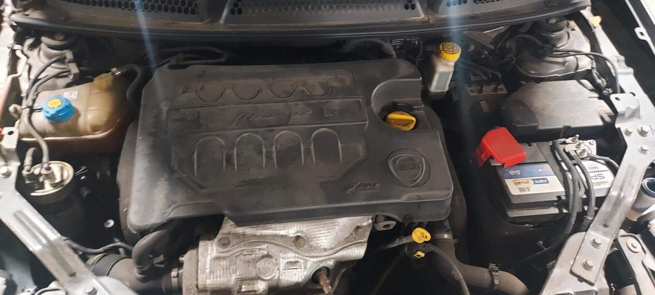 Lancia Delta 1600 MJET PLATINO