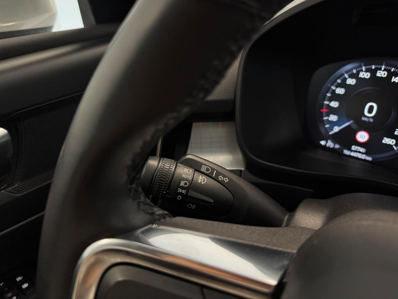 Volvo XC40 T5 Recharge Plug-in Hybrid automatico Core