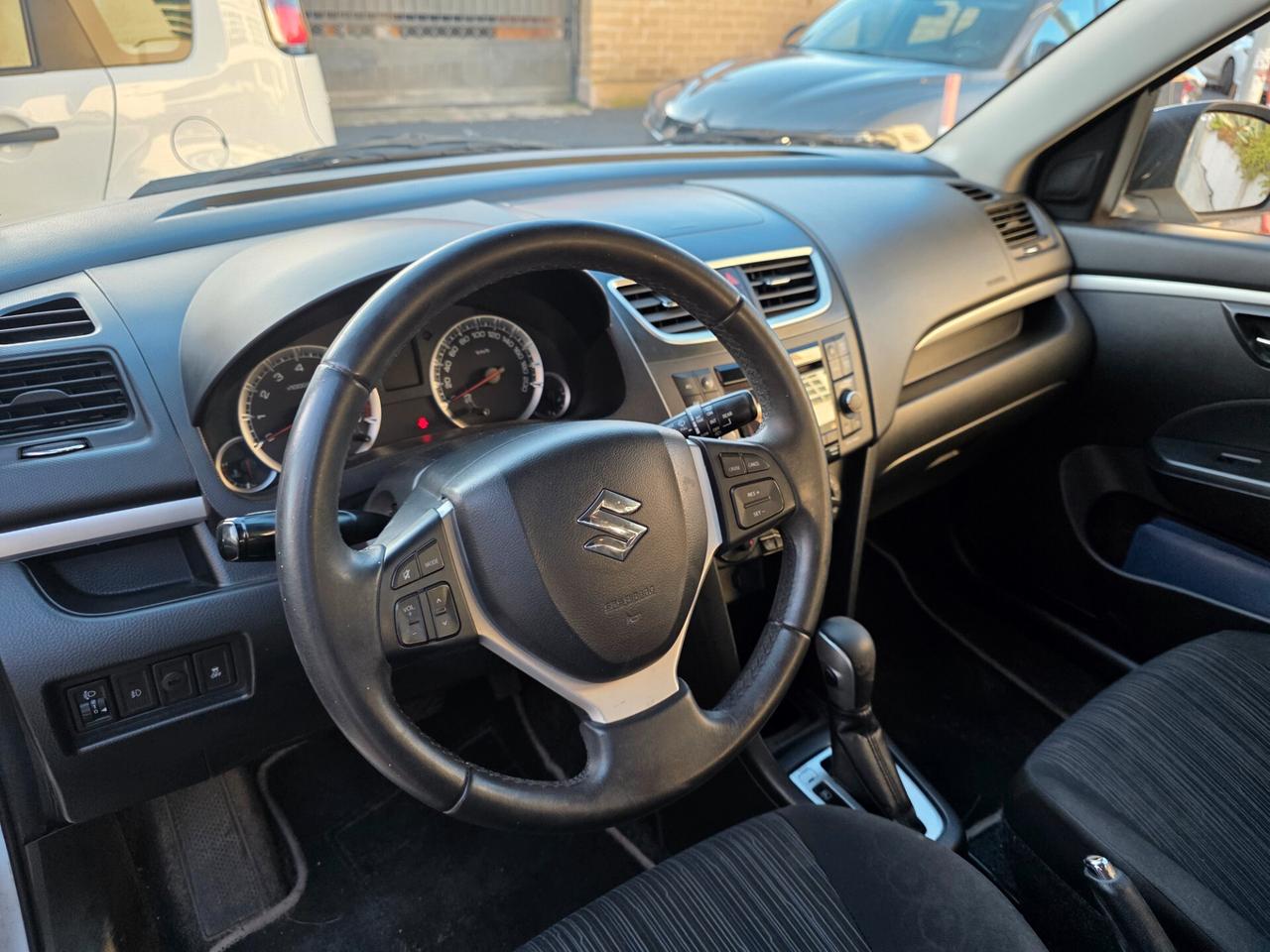 Suzuki Swift 1.2 VVT 5 porte B-Cool A/T