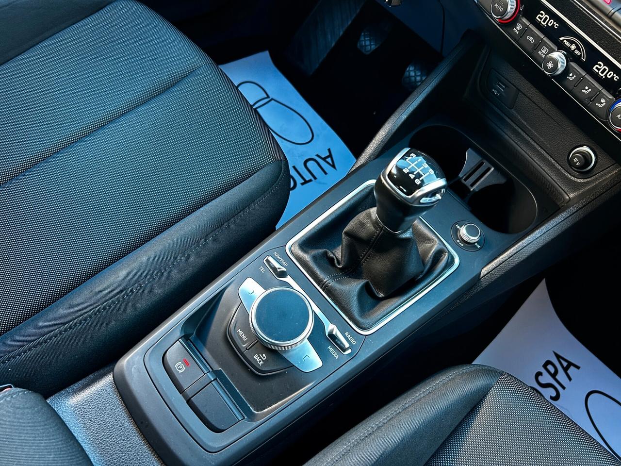Audi Q2 30 TFSI Business 2021