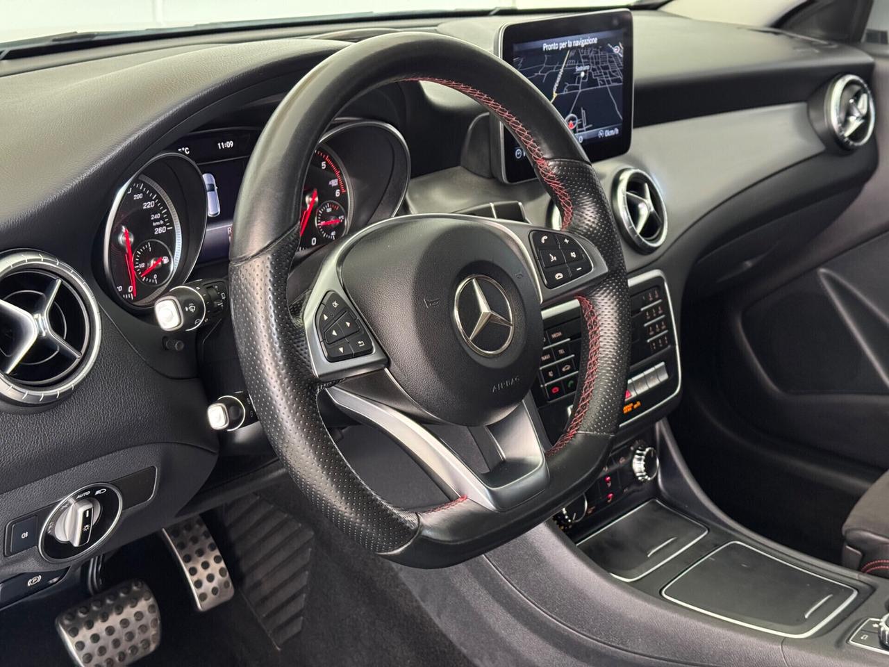 Mercedes-benz CLA 200 CLA 200 d S.W. Automatic Premium Auto