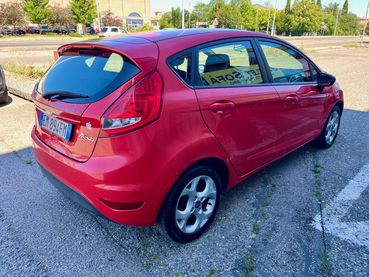 Ford Fiesta 1.4 TDi 70CV 5 porte