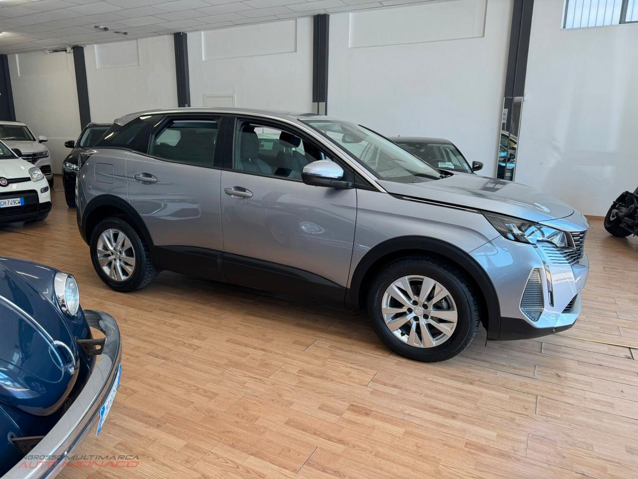 Peugeot 3008 BlueHDi 130cv EAT8 Active 2021