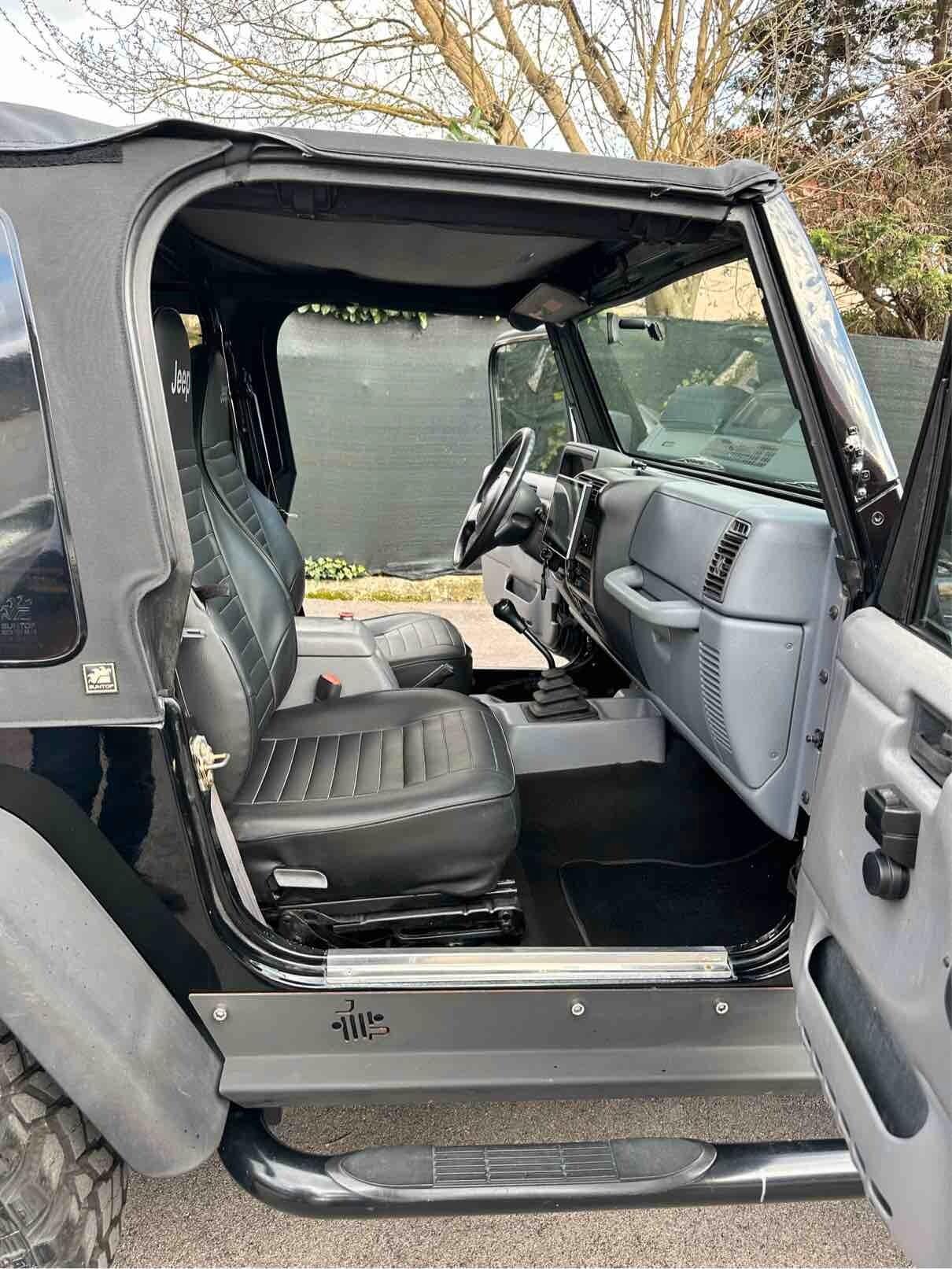 Jeep Wrangler 2.5 cat Soft top (EU)