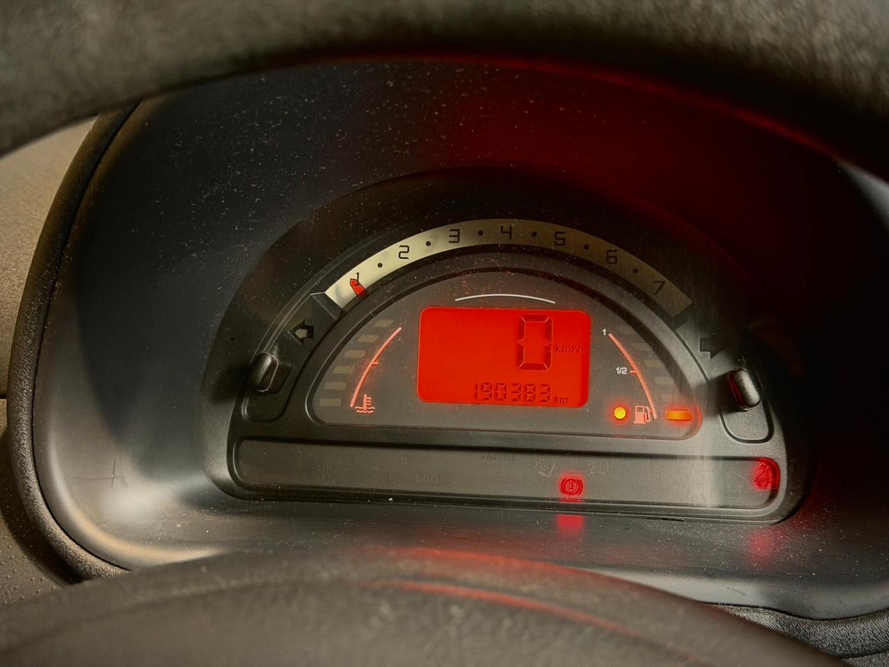 Citroen C2 1.1 Benzina - NEOPATENTATI