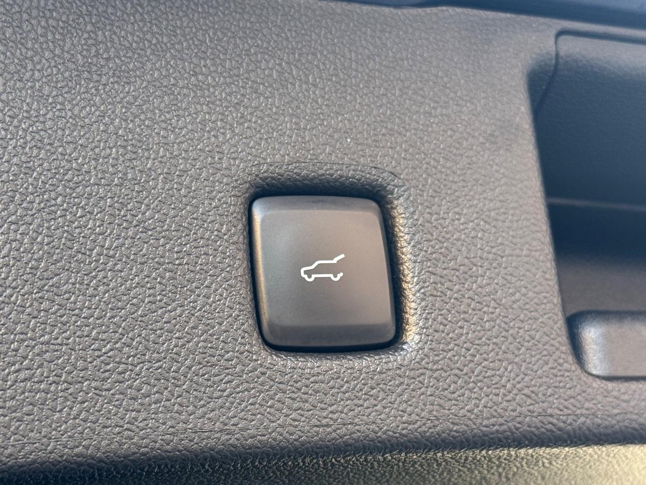 Ford Kuga 2.5 Full Hybrid CVT AWD ST-Line