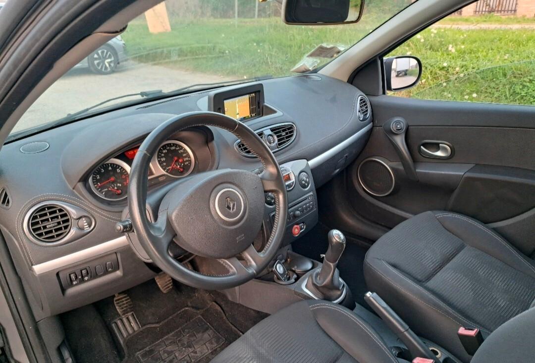 Renault Clio 1.2 16V SporTour Live!