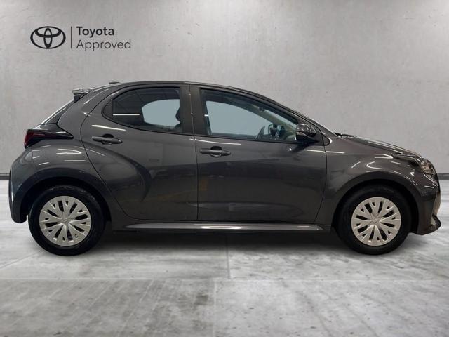 TOYOTA Yaris 1.5 Hybrid 5 porte Active