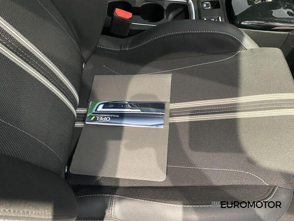 Opel Corsa 1.2 GS AT8