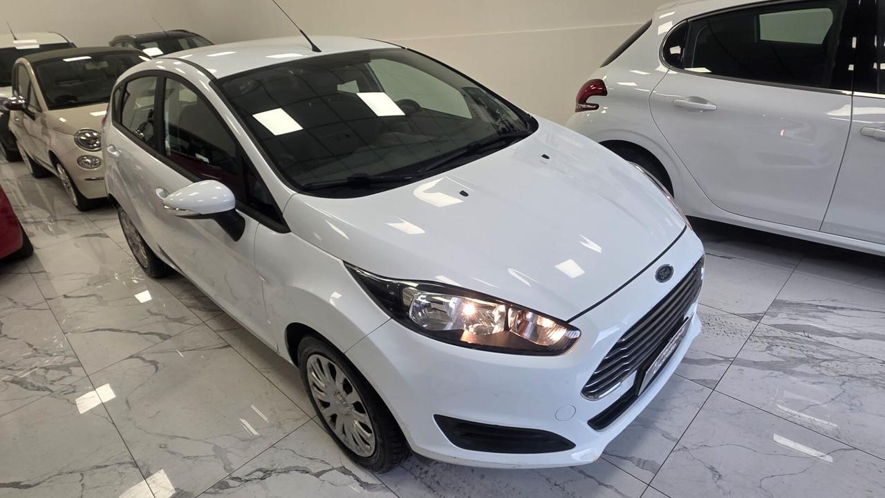 Ford Fiesta 1.5 TDCi 75CV 5 porte Business
