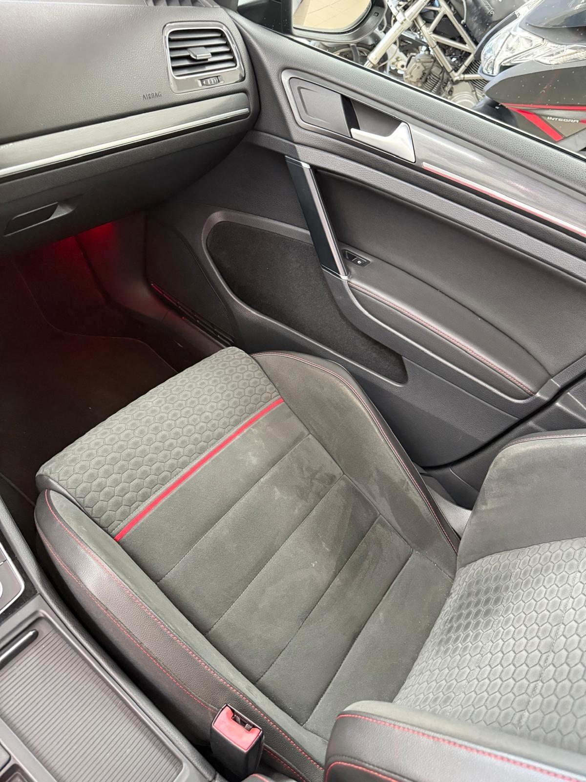 Volkswagen Golf GTI Performance 2.0 245 CV TSI DSG 5p. BMT