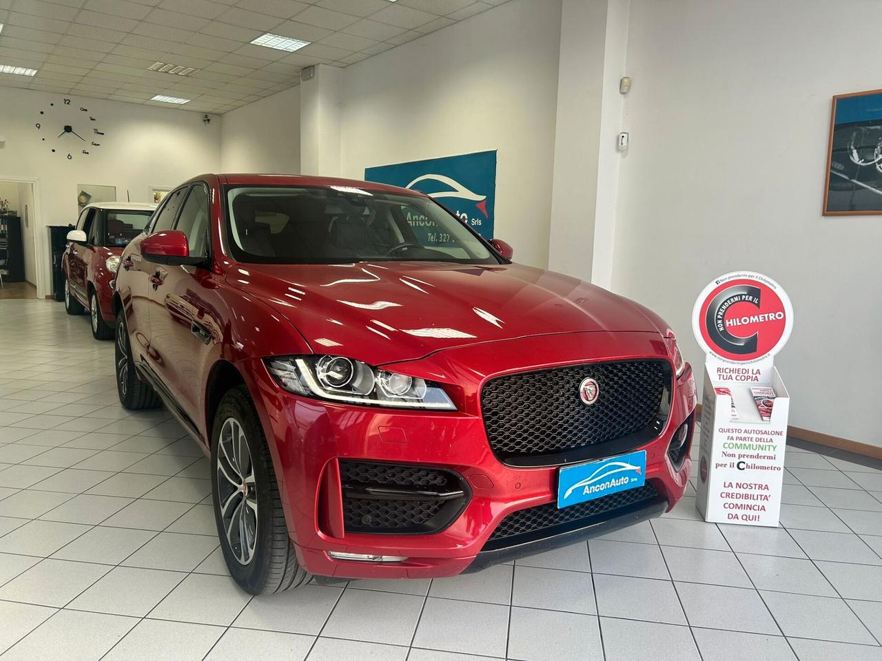 Jaguar F-Pace 2.0 D R-SPORT MOTORE NUOVO 2017