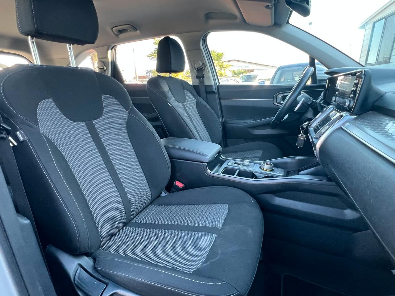 Kia Sorento 1.6 T-GDi PHEV AT6 4WD Business