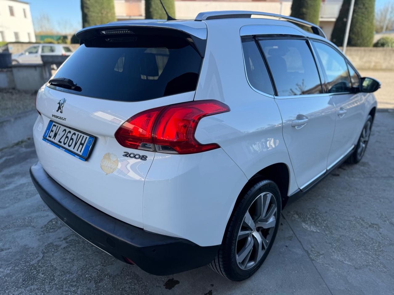 Peugeot 2008 1.6 Benzina FULL OPT 2014 TETTO PANORAMICO