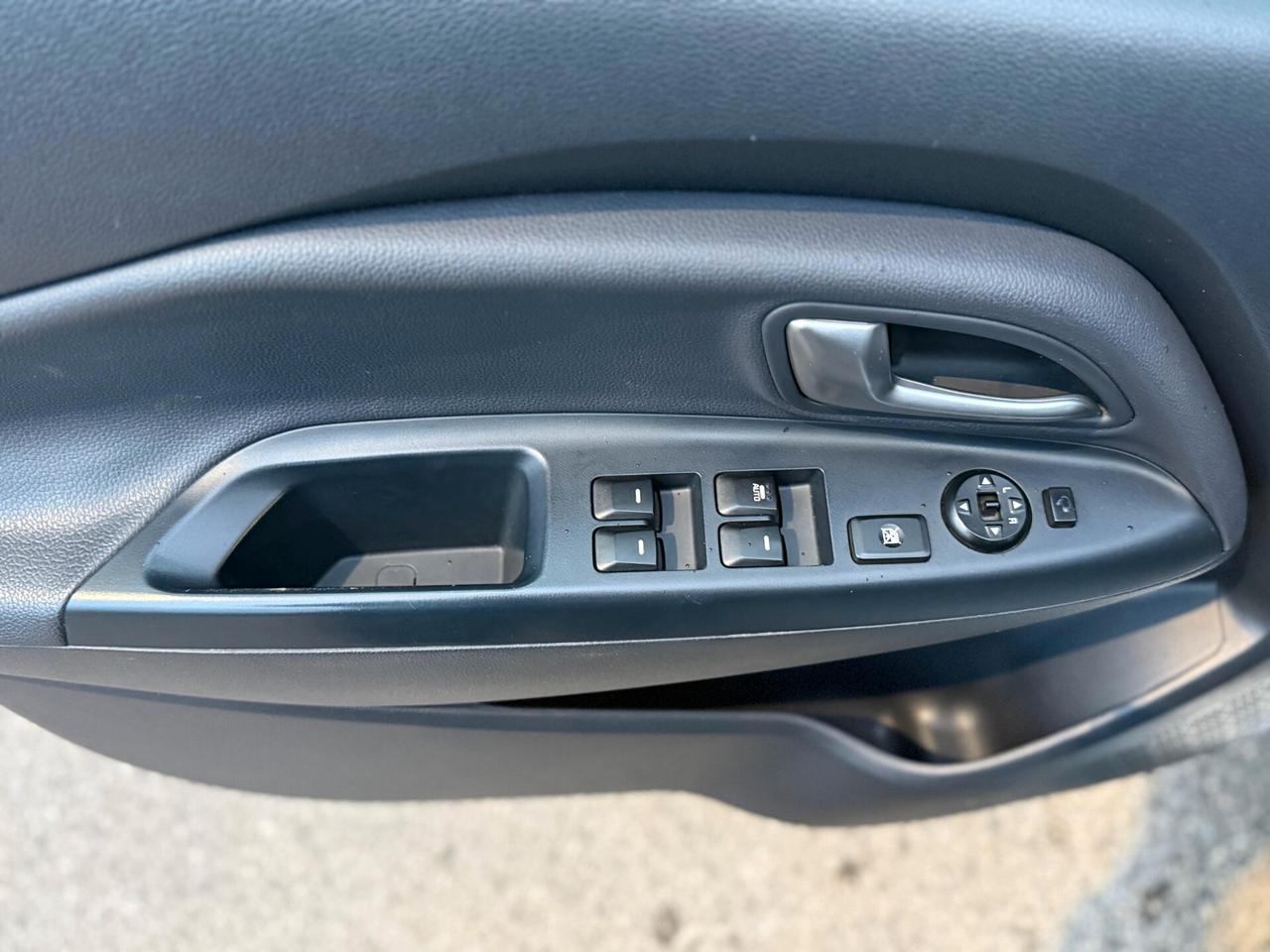 Kia Rio 1.1 CRDi 75 CV S&S High Tech