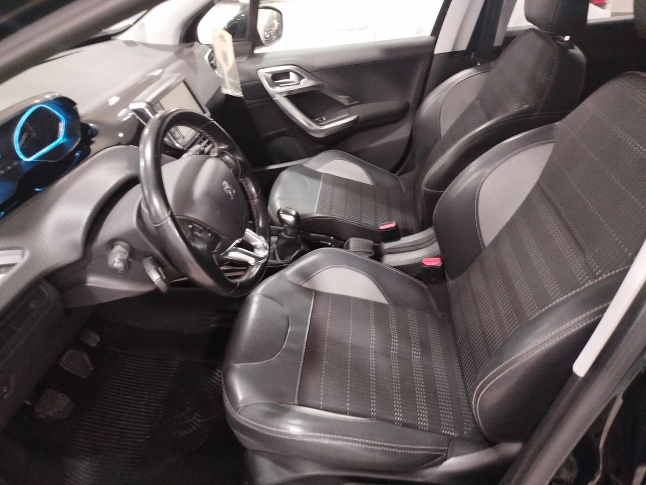 Peugeot 2008 BlueHDi 100 Allure