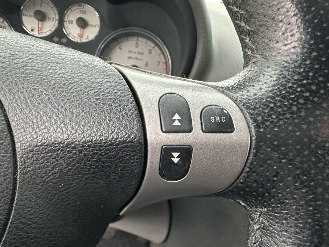 Alfa Romeo 147 1.6 ts 16v Distinctive c esp 105cv 5p