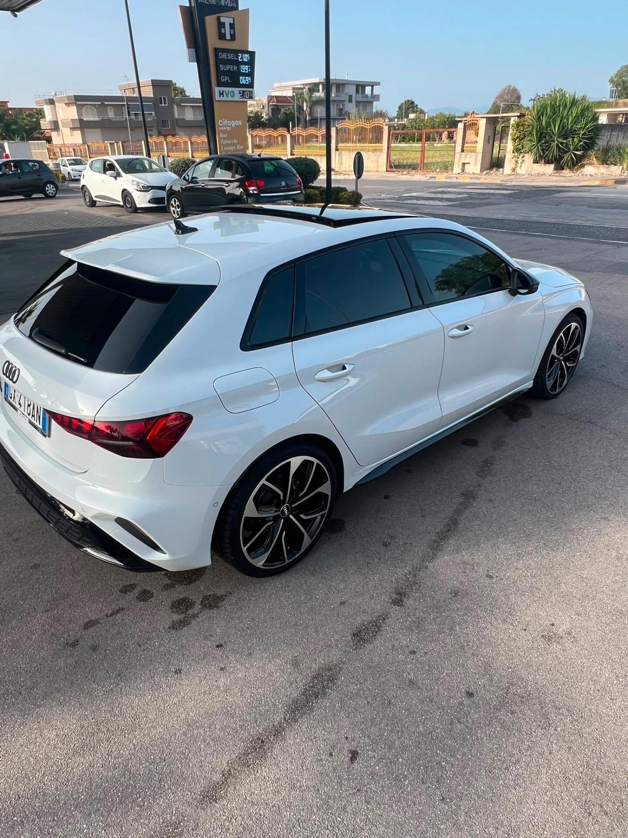 Audi A3 2025 SPB 35 2025 TDI S tronic line edition TETTO