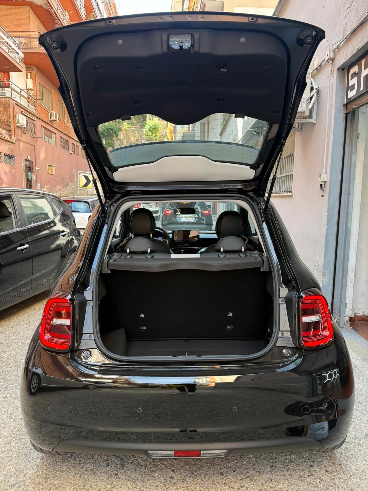 Fiat 500 Berlina Hybrid Torino