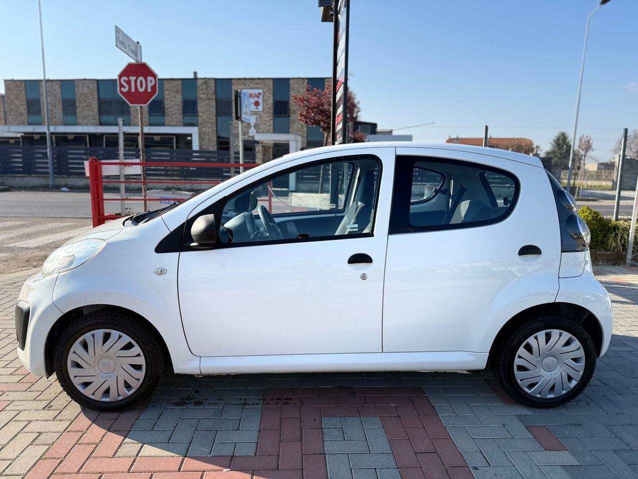 Citroen C1 1.0 5 porte Attraction NEOPATENTATI