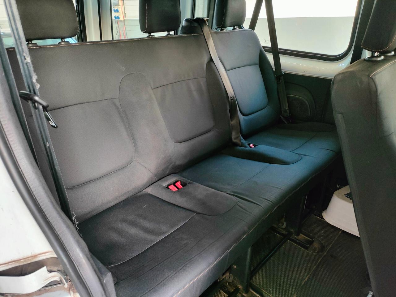 RENAULT TRAFIC 1.6 DCI - 9 POSTI