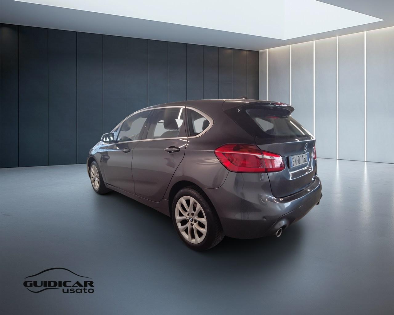 BMW Serie 2 F45 2018 Active Tourer - 218d Active Tourer Advantag